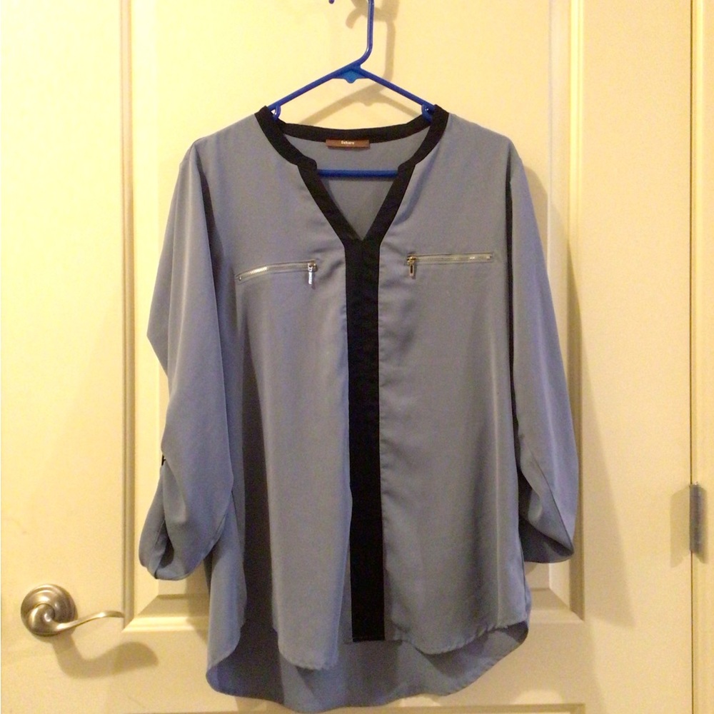 Blue black trim over the head top